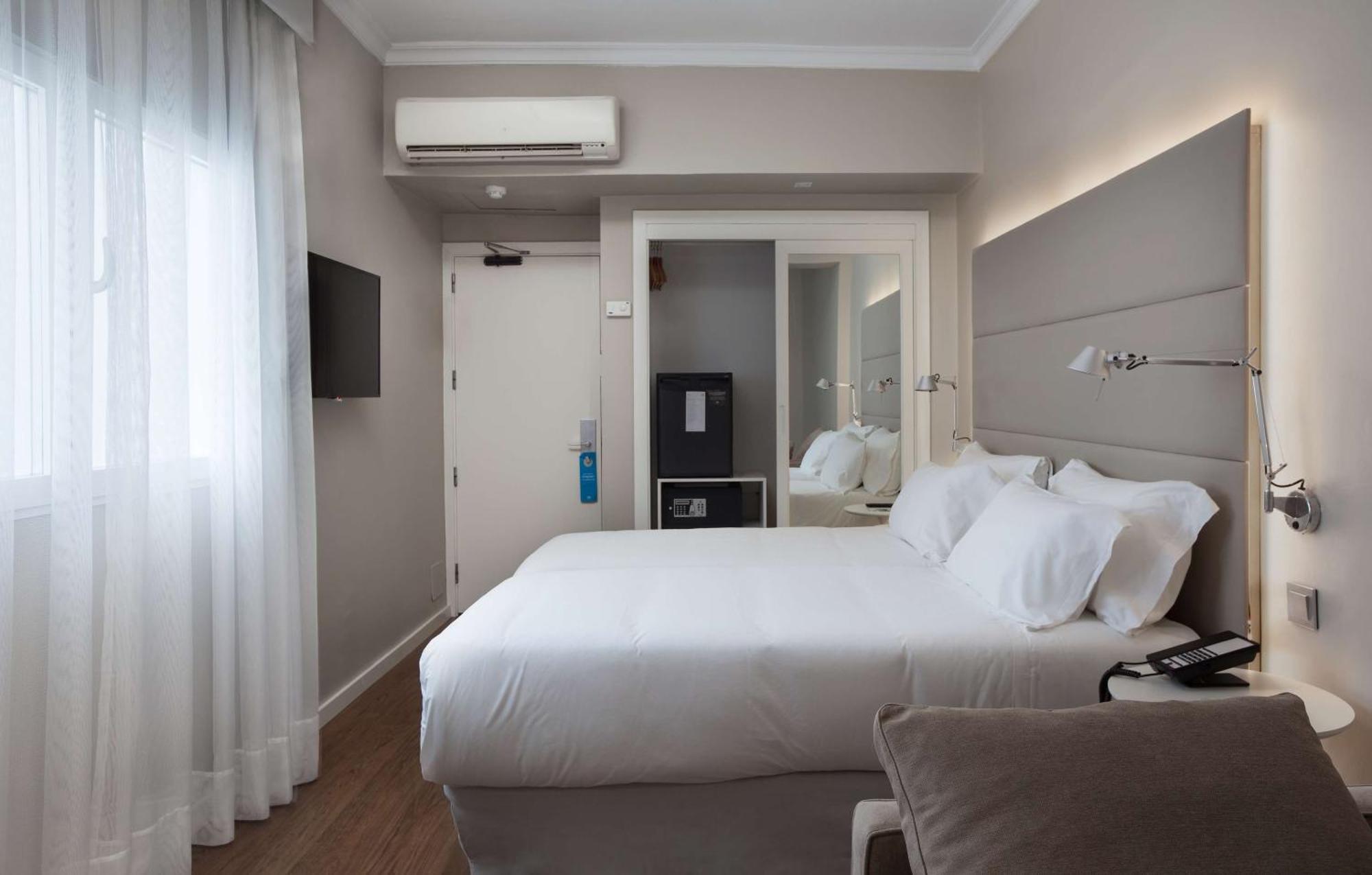 Nh Las Palmas Playa Las Canteras Экстерьер фото