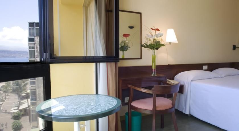 Nh Las Palmas Playa Las Canteras Экстерьер фото